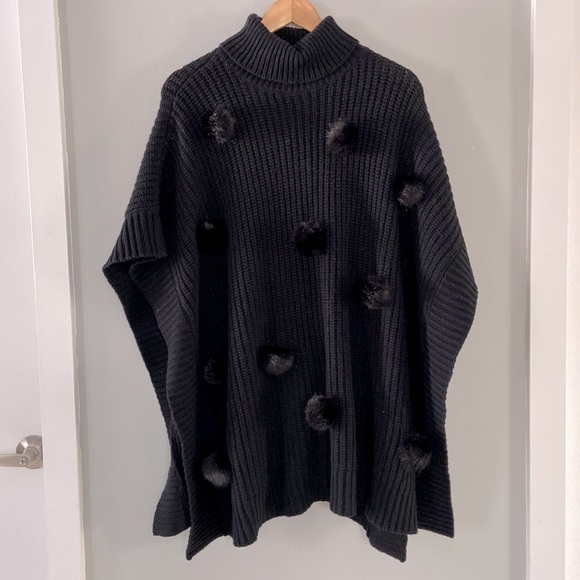 Kate spade ♠️ black turtleneck pom poncho - Picture 2 of 11